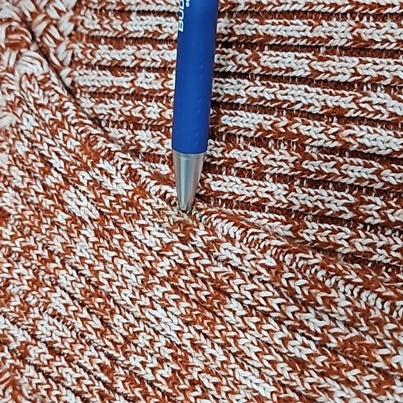 Universal Thread Basket Weave Chunky Knit Sweater Rust Orange & White Size M - Picture 9 of 9